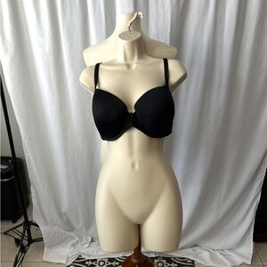 🖤 Victoria’s Secret Black Lined Demi Bra – 38DD